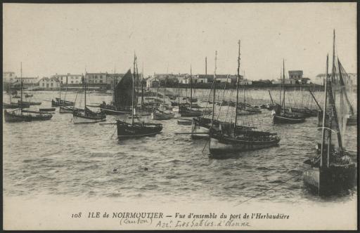 Le port de l'Herbaudière : bateaux.